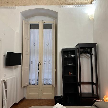 Araba Fenice Apartments - Bari Centro Екстериор снимка