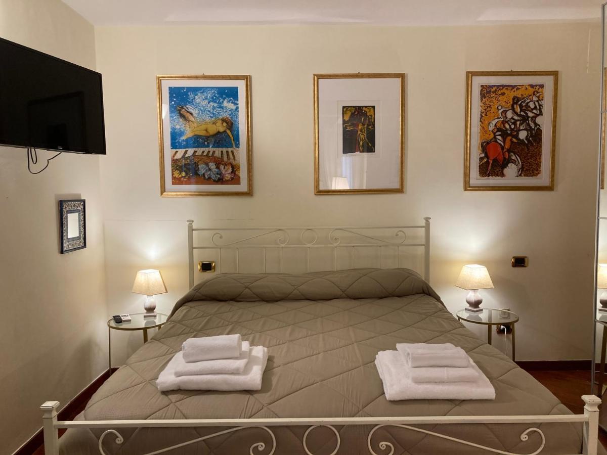 Araba Fenice Apartments - Bari Centro Екстериор снимка