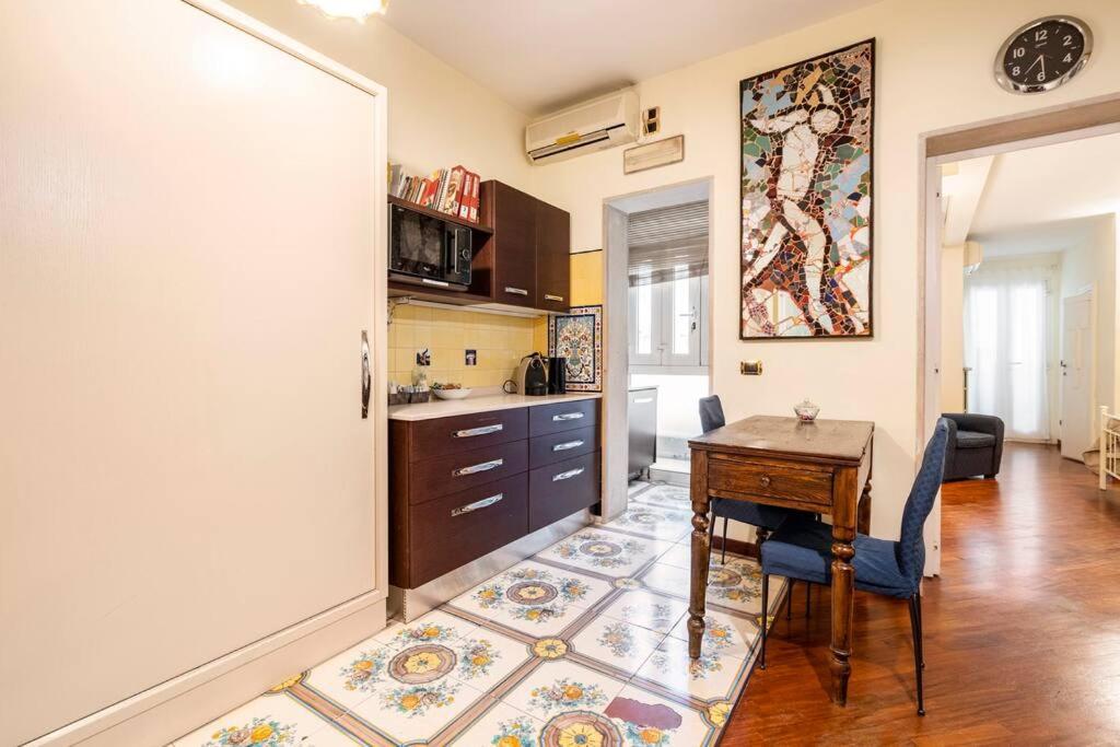 Araba Fenice Apartments - Bari Centro Екстериор снимка