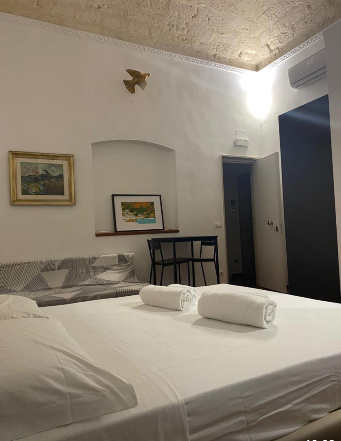 Araba Fenice Apartments - Bari Centro Екстериор снимка
